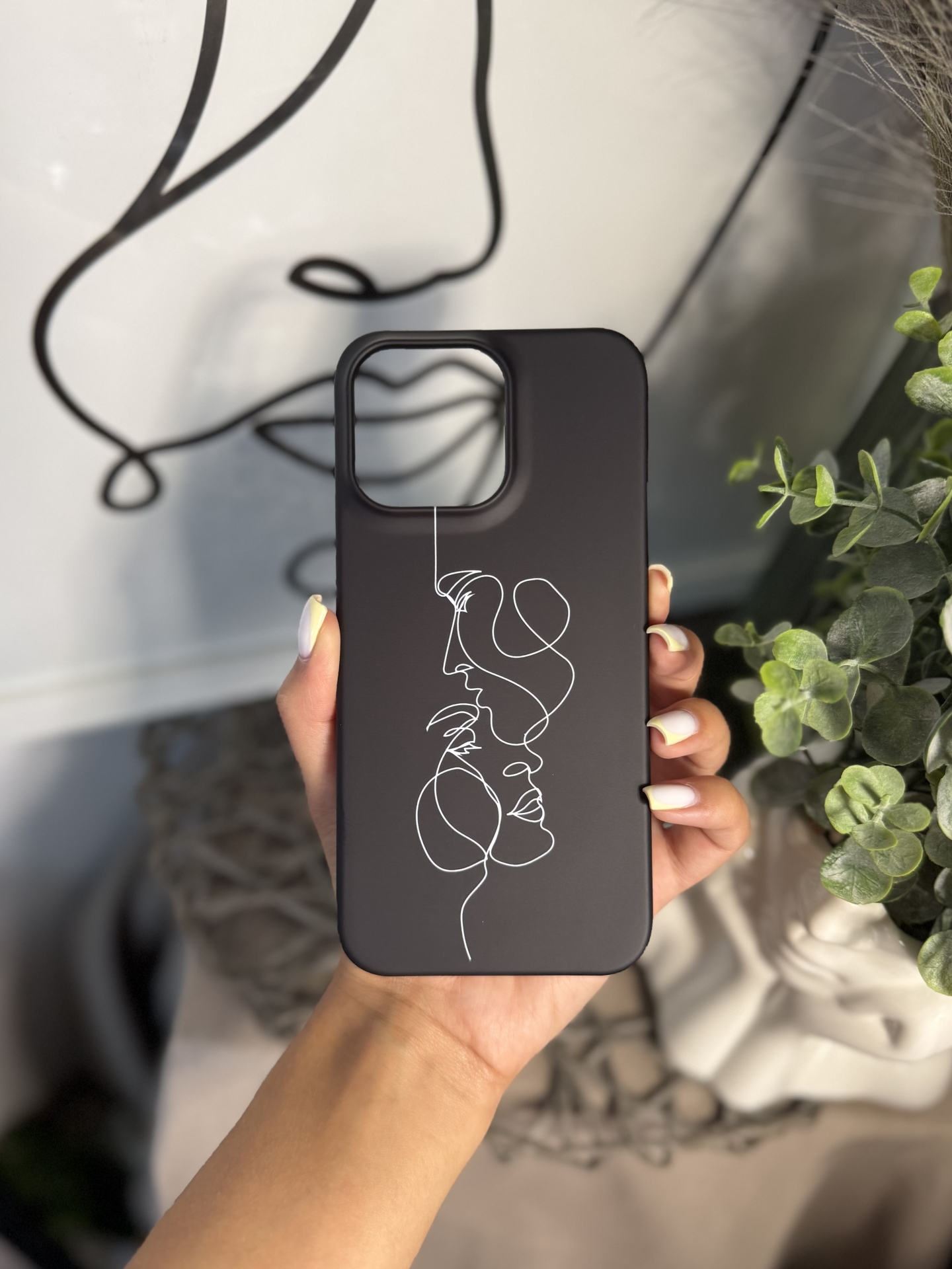 iPhone 15 Pro Max Пластмасов