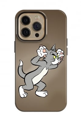 Tom (с име по избор)